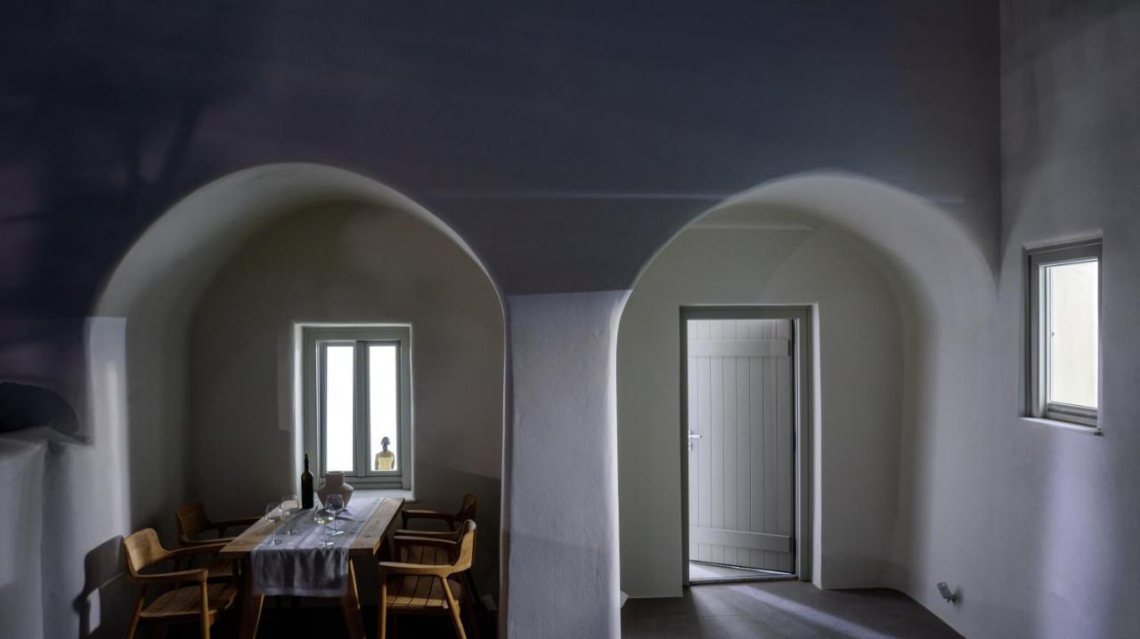 Oia Treasures Art Suites Dış mekan fotoğraf