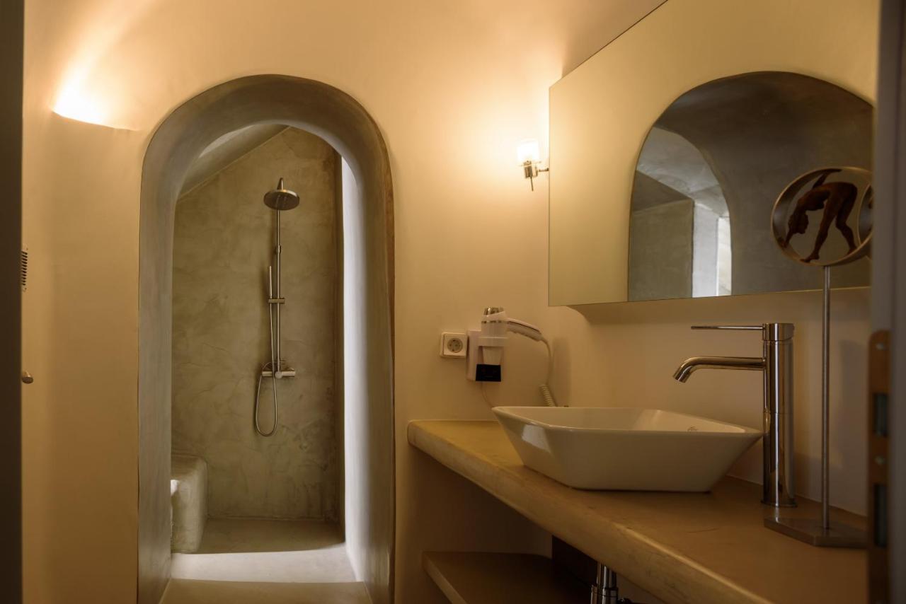 Oia Treasures Art Suites Dış mekan fotoğraf