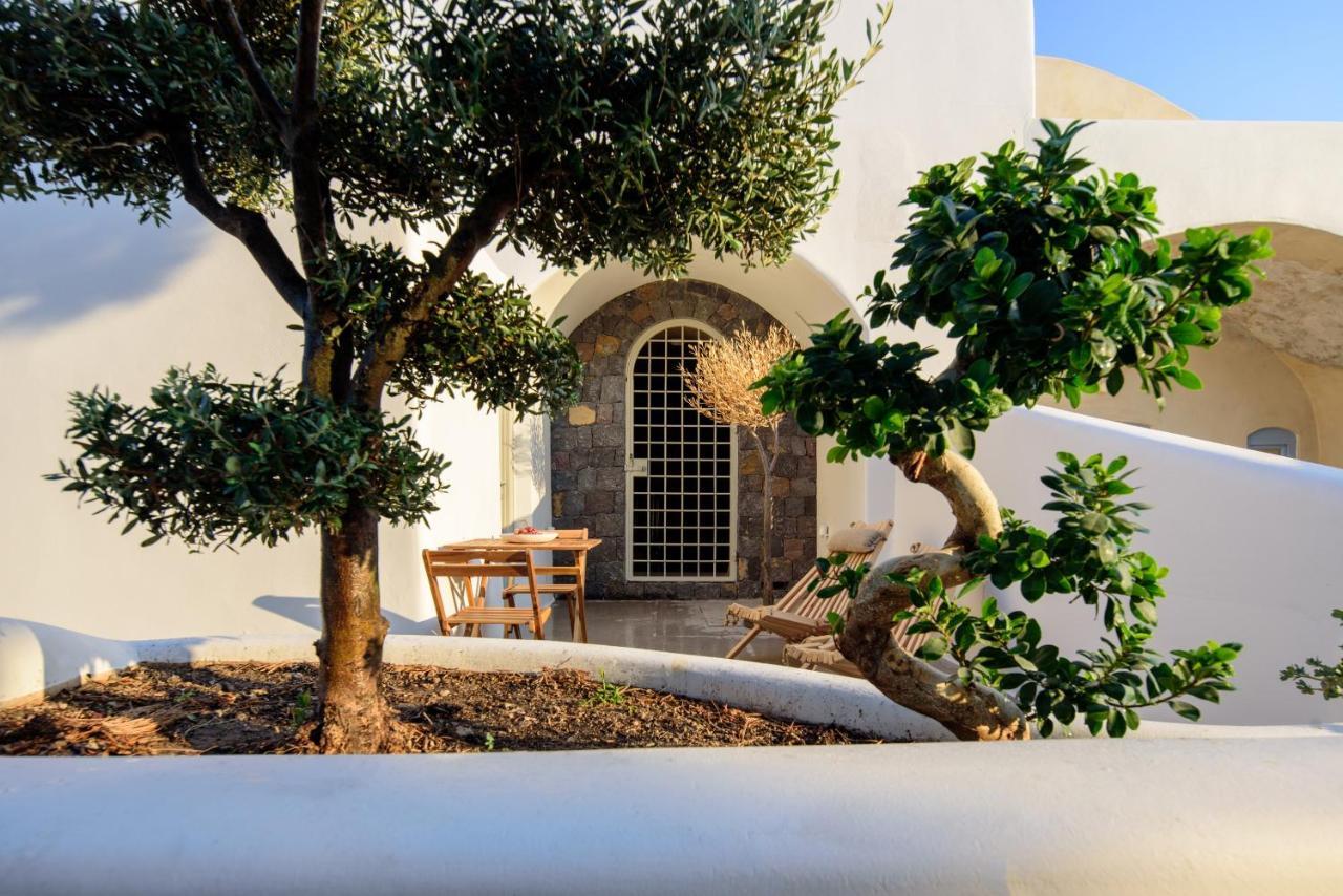 Oia Treasures Art Suites Dış mekan fotoğraf