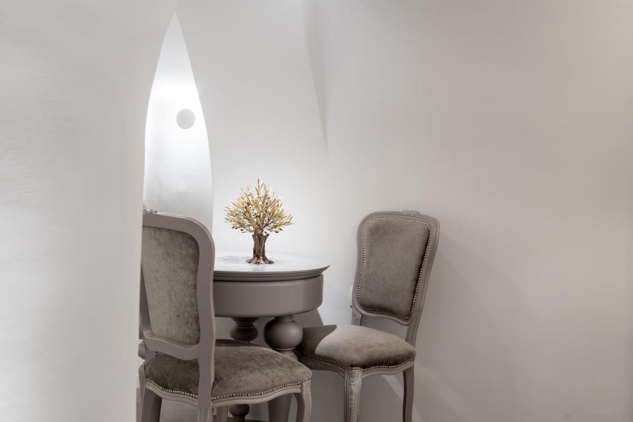 Oia Treasures Art Suites Dış mekan fotoğraf
